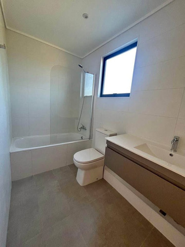 Gran Casa Nueva, 3 Pisos, Sector Los Romeros Concon