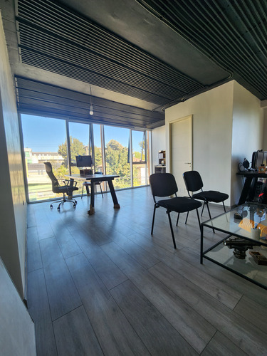 Arriendo De Oficinas A Pasos De Avda Alemania