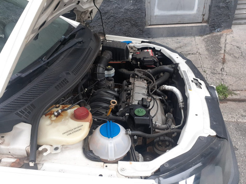 Volkswagen Saveiro 1.6 Cab. Simples Total Flex 2p