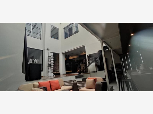 Imagen 1 de 8 de Local Comercial En Renta En Polanco Sobre Avenida Concurrid