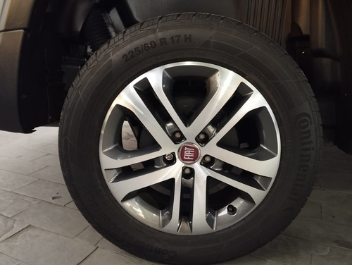 Fiat Toro 2.4 16v Freedom Flex 4x2 Aut. 4p