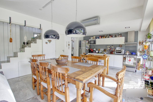 Imagen 5 de 30 de Muy Buen 4 Ambientes En Duplex, Suite, Balcon Con Parrilla Y 2 Cocheras.