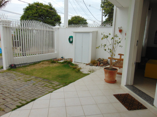 Imagem 4 de 30 de Sobrado Com 5 Dormitórios À Venda Com 182.43m² Por R$ 800.000,00 No Bairro Santa Felicidade - Curitiba / Pr - Sb0658