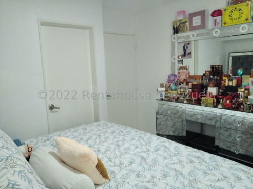 Imagen 12 de 16 de Apartamento En Venta, Urb. Los Naranjos