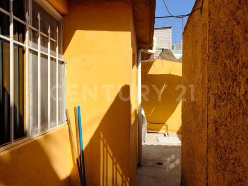 Imagen 10 de 21 de Casa En Venta Villa De Las Flores