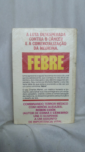 Livro Febre - Robin Cook - Editora Nova Cultural (Usado)