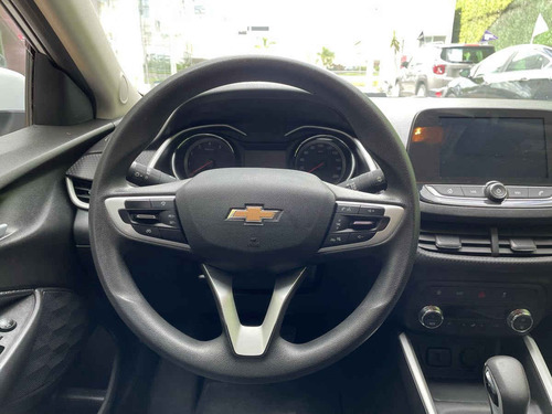 Imagen 12 de 15 de Chevrolet Onix 2021 4p Lt L3/1.0/t Aut (d)