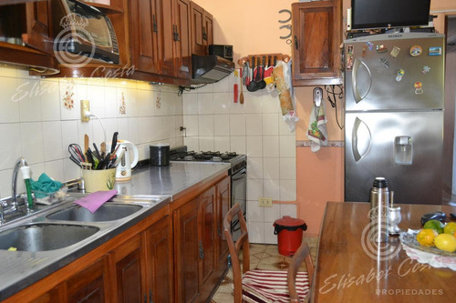 Imagen 10 de 30 de Casa Con Fondo 3 Dormitorios, Quincho- Lanús Este