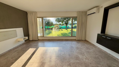 Casa, Venta, Barrio Privado Causana. 3 Dormitorios, 3 Baños. Cachorro De 360m2.