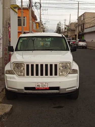 Jeep Liberty Sport 4x2 At