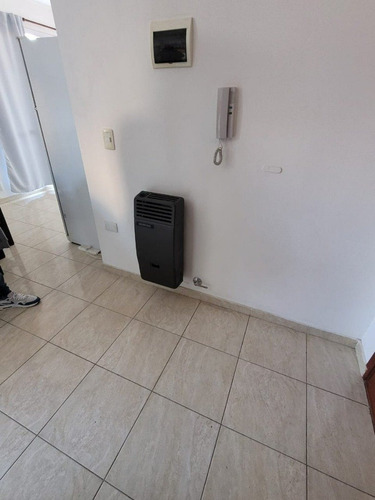 Imagen 11 de 12 de Alberdi Departamento 1 Dormitorio Balcon A La Calle En Zipoli A Mts De Colon