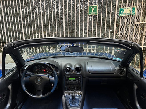 Mazda Mx-5 Convertible 2d 1999 Com 14,000 Millas