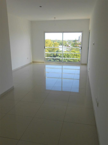 Imagen 6 de 20 de Departamento De 2 Amb. Con Balcon A Estrenar