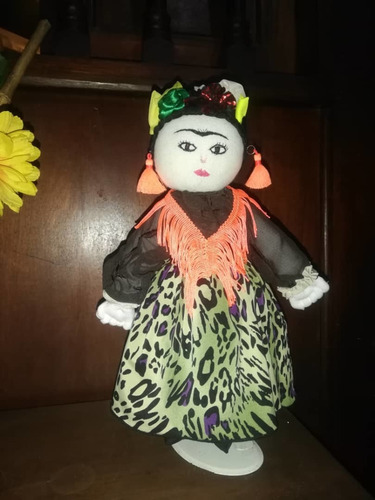 Imagen 7 de 7 de Muñecas De Trapo Artesanales Tai Frida Kahlo