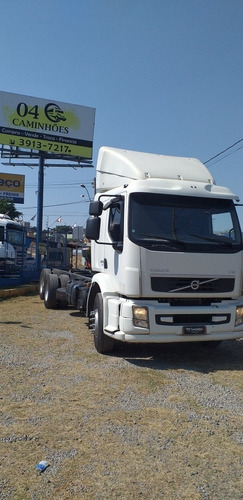 Imagem 1 de 15 de Volvo Vm 270