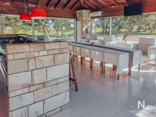 Terreno En Venta En Espectacular Barrio Cerrado. Veramansa