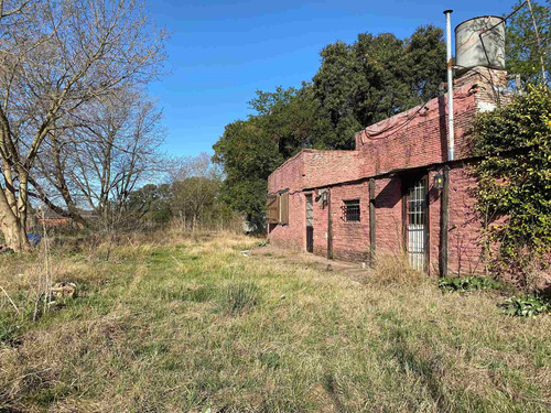 Imagen 5 de 10 de Lote De 3500 Mts Con Casa A Reciclar En Venta Mercedes B