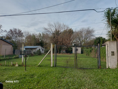 Vendo Terreno Con Pequeña Edificacion En Torres (lujan)