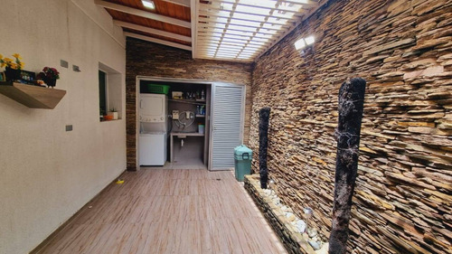 196962 L. P. Alquiler Townhouse, Urb. Manantial, Naguanagua, Solo Clientes