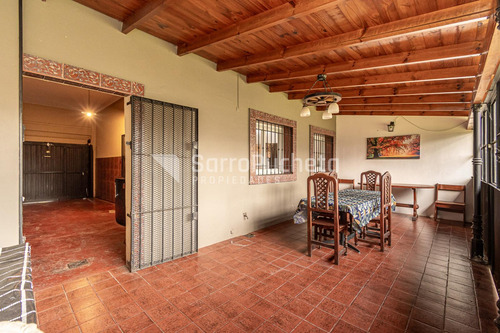 Venta Casa 3 Ambientes Con Jardín, Piscina Y Cochera En Palomar.