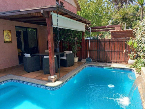 Imagen 13 de 24 de Casa Muy Bien Distribuída,sector Tranquilo Áreas Verdes