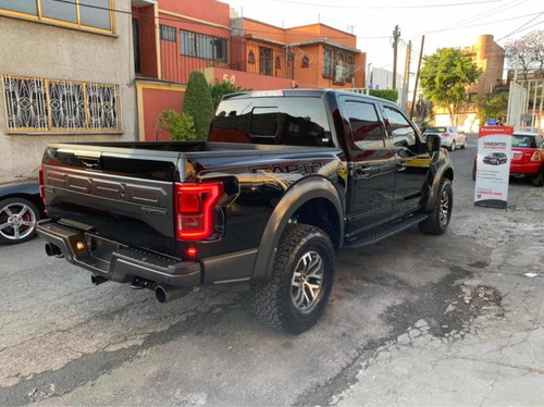 Imagen 4 de 10 de Ford Lobo Raptor