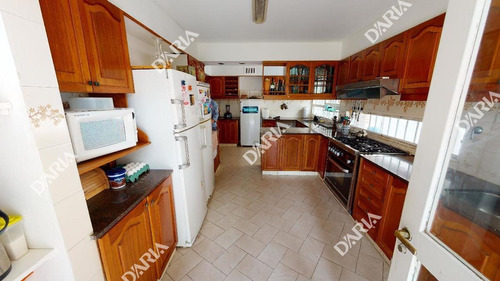 Libertador Al Rio, Chalet Sobre 2100mts. De Lote.