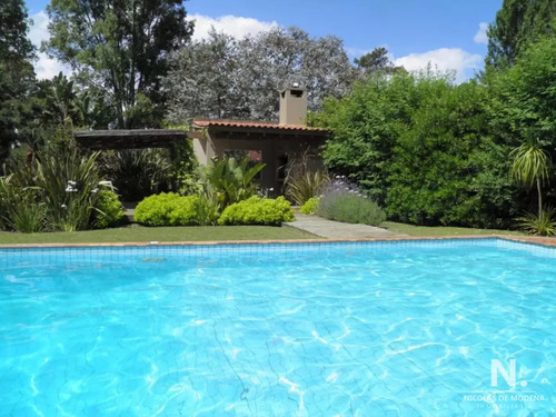 Hermosa Vista Y Comodos Espacios En El Gran Casa En San Rafael