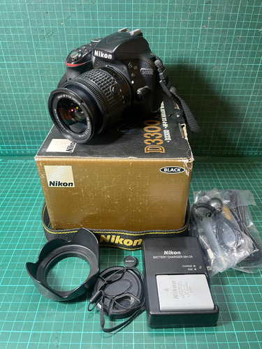 Nikon D3300 18-55mm F/3.5-5.6g Vr Ii