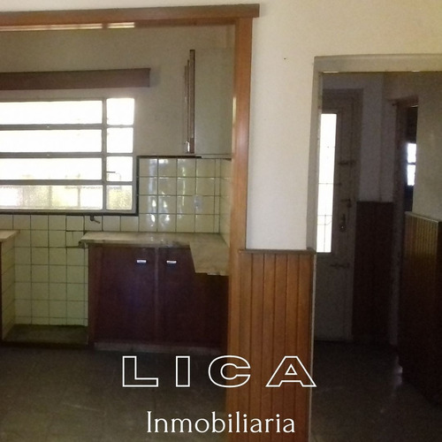 Oportunidad De Casa A Reciclar En Alberdi