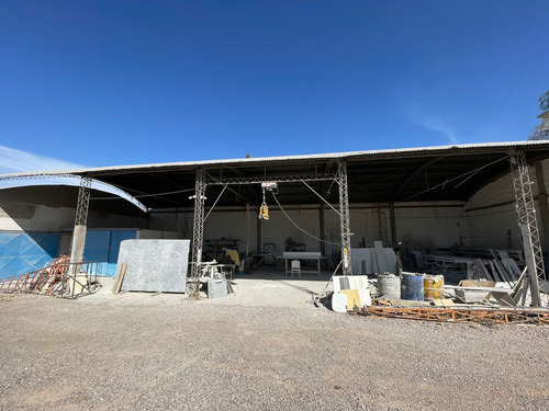 Venta Galpón Con Oficina Y Departamento Godoy Cruz