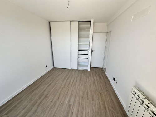 Departamento En Venta En Barrio Echesortu.