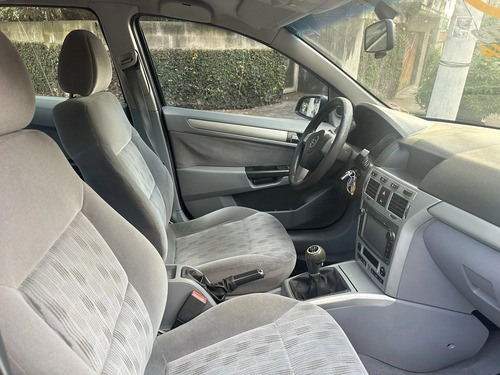 Chevrolet Vectra 2.0 Elegance Flex Power 4p
