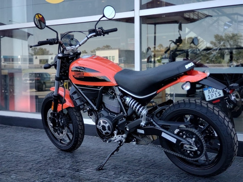 Imagen 7 de 25 de Ducati Scrambler Sixty2 - No Triumph, No Royal Enfield! Gf