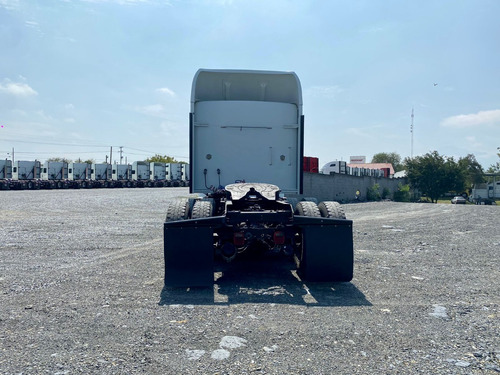 Imagen 6 de 11 de Kenworth T800 2013
