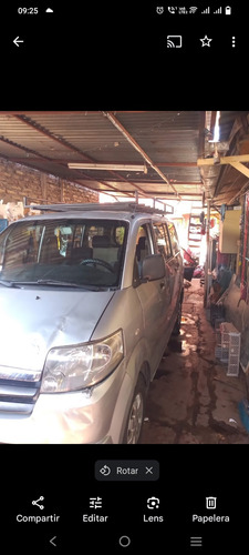 Suzuki APV Minvan