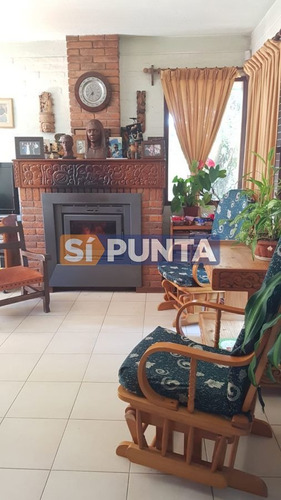Imagen 2 de 17 de Casa De 5 Dormitorios Y Piscina En Altos Del Pinar. Alquiler Y Alquiler Anual