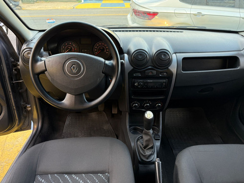 Renault Logan Renault Logan Authentique 1.0 16V (flex)