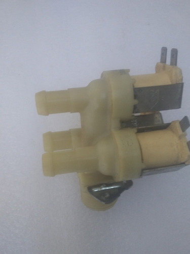 Imagen 5 de 6 de Electrovalvula Triple Bobina 220 V Entrada Agua Lavadoras