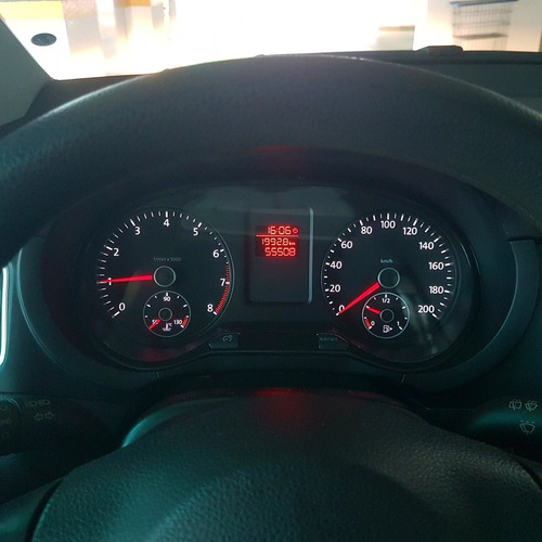 Imagem 4 de 11 de Volkswagen Fox 2013 1.0 Trend Tec Total Flex 5p