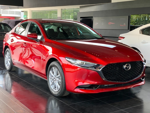 Imagen 5 de 15 de Mazda 3 Hibrido Touring Rojo Diamante