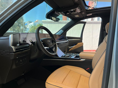 Cadillac Escalade 6.2 SUV Premium Luxury At