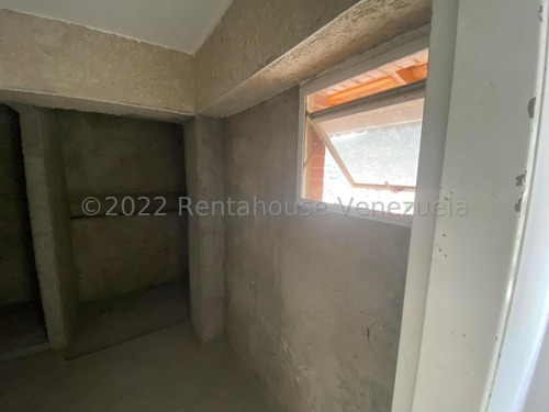 Imagen 4 de 19 de Amplio Apartamento En Venta, La Campiña En Edificio Muy Bien Mantenido. 23-5148
