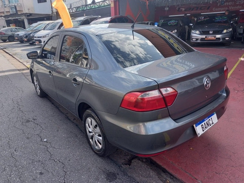 Imagem 14 de 18 de Volkswagen Voyage 2018 1.6 Msi Trendline Total Flex 4p