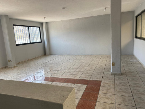 Imagen 8 de 11 de Bodega Comercial Céntrica Muy Cerca De Tec100