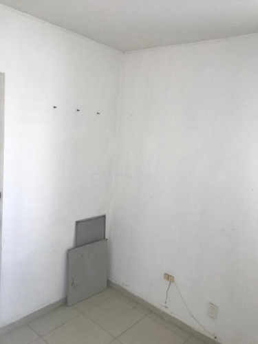 Amplio Departamento En Planta Baja En Renta