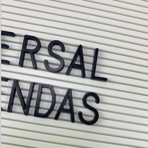 Imagem 5 de 6 de Quadro Letter Board Letreiro 47x32cm P/ Formar Frases Recado