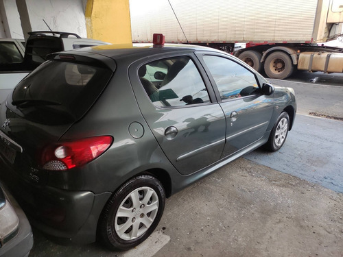 Imagem 6 de 9 de Peugeot 207 1.4 Xr 8v Flex 4p Manual