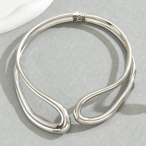 Collar Y Pulsera De Metal Con Doble CĂrculo