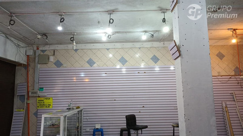 Local Comercial En Arriendo En Estación Central